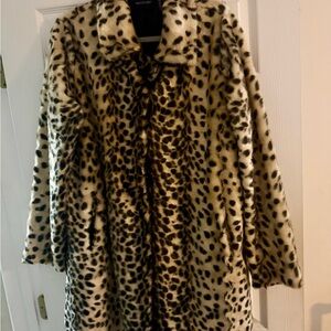 Dolce Cabo Leopard Print faux fur coat Teddy Jacket large NWT